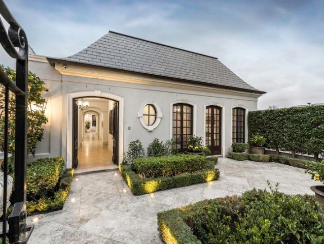 A Private Toorak Masterpiece