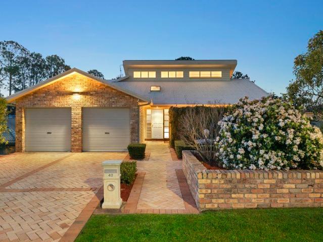 A Private Urban Oasis of Extraordinary Scale and Style