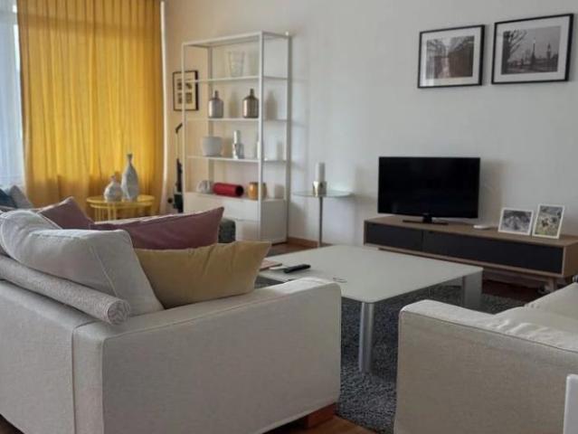 A proximité des organisations internationales, appartement meublé de 3