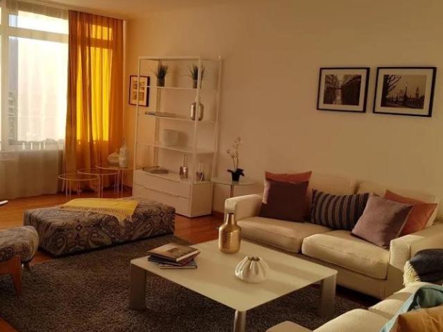A proximité des organisations internationales, appartement meublé de 3