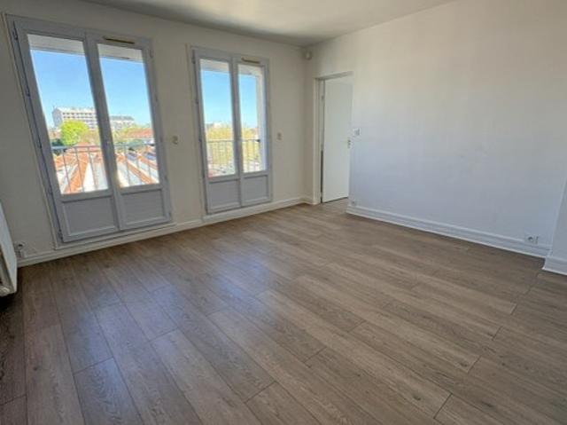 A proximité du centre ville appartement de type 3 de 60m2 CHAUFFAGE INCLUS Vitavi Immobilier