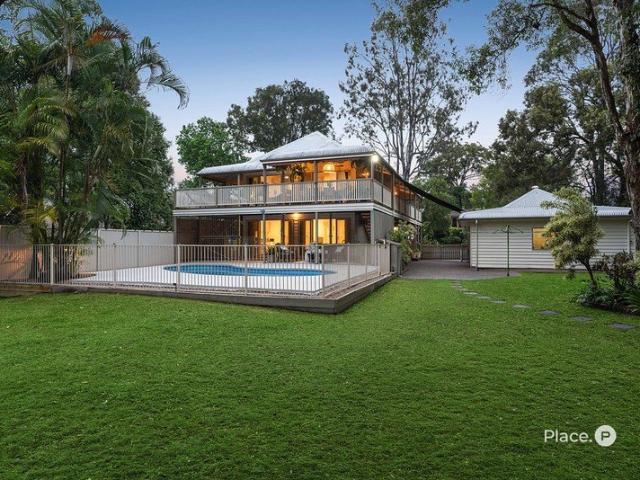 A Queenslander like no other space, lifestyle & endless possibilities