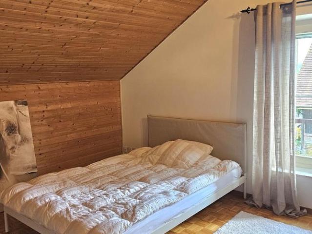 A quelques minutes de l'EPFL, chambre meublée avec salle de bains