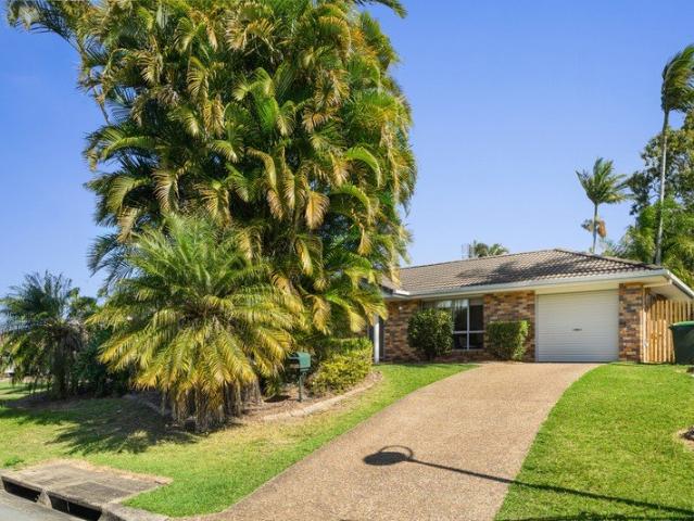 A Quiet Cul de Sac Made for Family Life