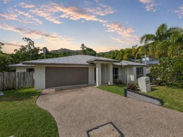 A Quiet Escape Just Minutes from Airlie Beach