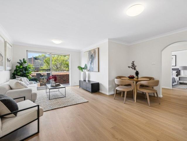 A Quiet Rear Top Floor Retreat with Style and Northerly Aspect