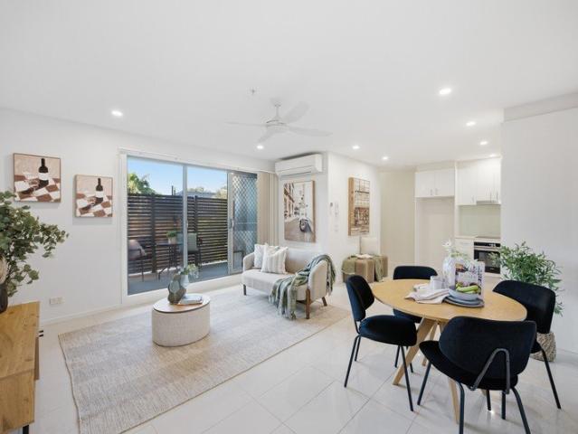 A Quiet Ringwood Escape with Generous Living & Balcony Views