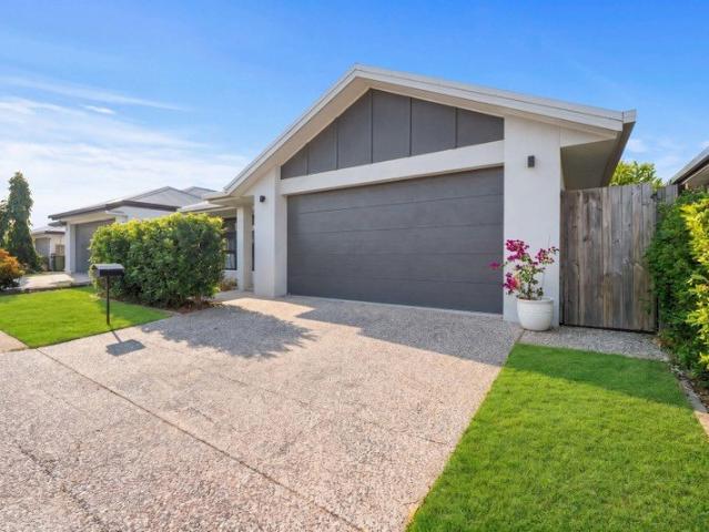 A Quiet Smithfield Home That Still Feels Almost New