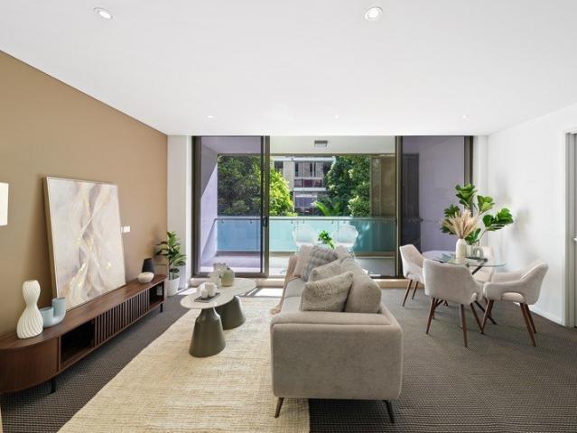 A Quietly Refined Two Bedroom Residence in the Heart of Zetland