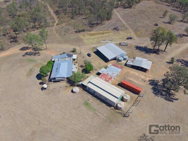 A RURAL DREAM WITH SHEDS, WORKSHOPS & SPACE TO CREATE