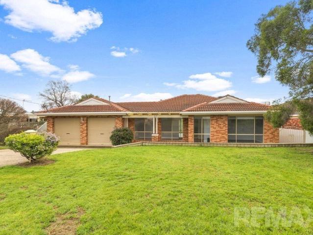A Rural Retreat In The Heart Of Lake Albert