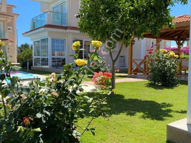 Çağrı Emlak'tan Antalya/belek'te Müstakil Arsa İçinde 3 Villa