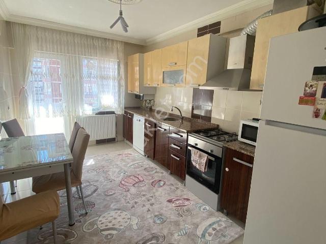 Ars Gayrimenkulden Alperen Sitesi 3+1 Satılık Daire
