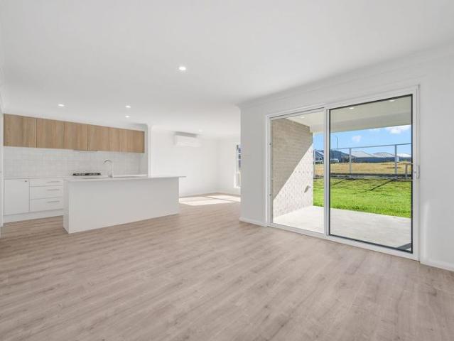 A Rainbow Beach Estate Gem