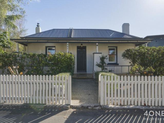 A Rare 1840 Georgian for Modern Family Living