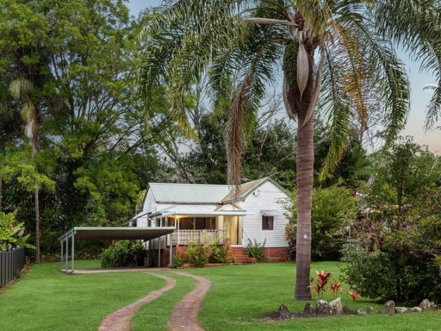 A Rare 1,012m² Opportunity in the Heart of Cooroy