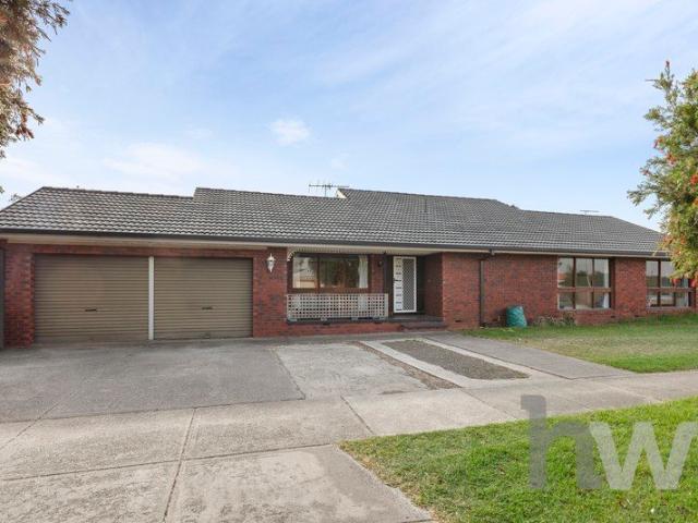 A Rare 1,121m² Opportunity in Grovedale