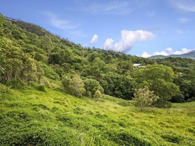 A Rare 1.36 Hectare Private Sanctuary with unbelievable Views and Mountain Surrounds