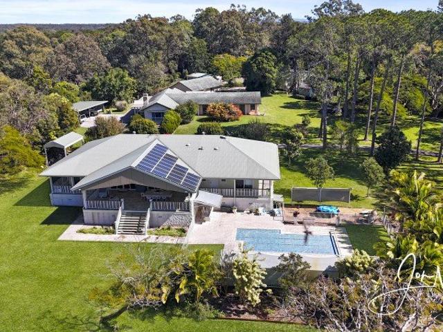 A RARE 7.5 ACRE HOLDING IN THE PATH OF SOUTHERN THORNLANDS PDA