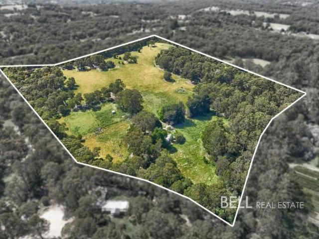 A Rare 40 Acre Holding within Minutes of Monbulk, Emerald & the Yarra Valley, with Creek Pumping Rights, Views & Endless Potential