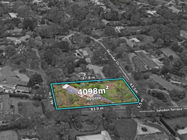 A RARE 4,098 SQM TRIPLE FRONTED LANDHOLDING IN BLUE CHIP DONVALE THE ULTIMATE LUXURY HOME SITE