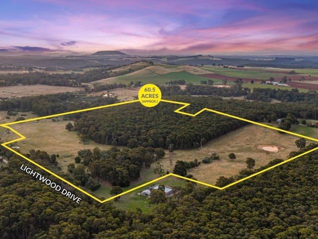 A Rare 61 Acre Approx. Lifestyle Holding in the Heart of Spa Country