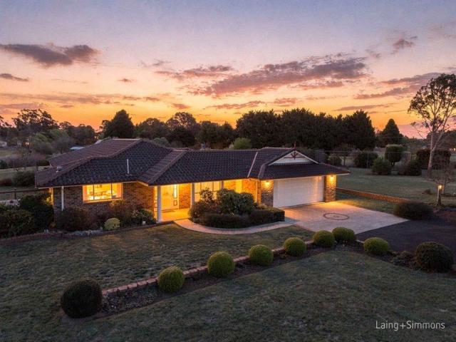 A Rare Country Estate of Space, Privacy & Potential