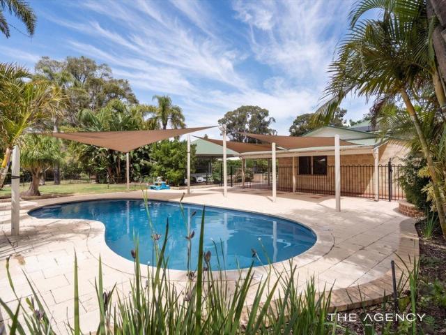 A Rare Country Road Estate Residence with Room for Every Chapter