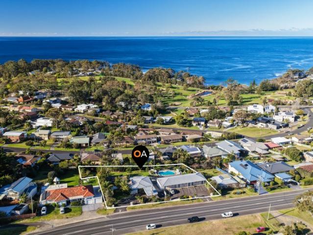 A RARE COASTAL DEVELOPMENT OPPORTUNITY DA APPROVED WITH HOLDING INCOME