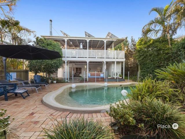 A Rare Combination of Family Space Poolside Living and Exceptional Vehicle Accommodation