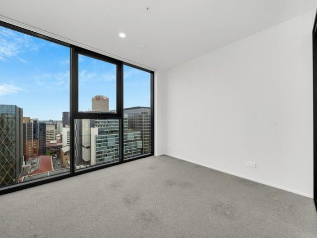 A Rare Corner Residence with Spectacular Sunsets and an Unrivalled City Outlook