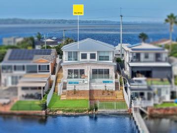 Tuggerah Lake, Jilliby, Wyong Region, Snapper Island
