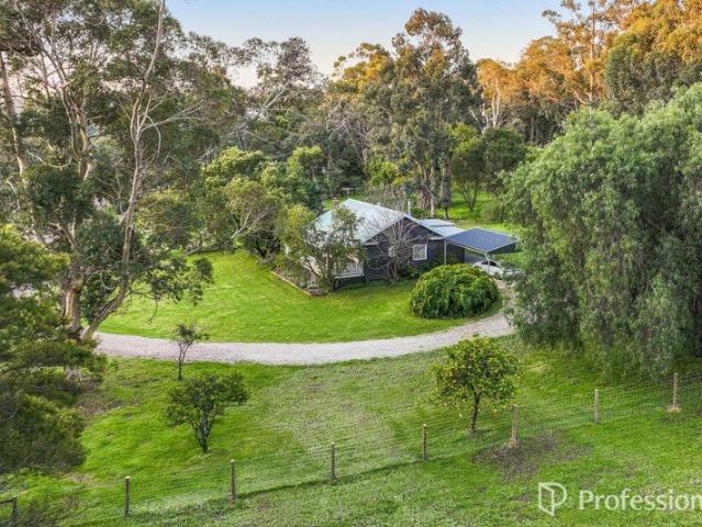 A Rare Acreage Lifestyle in the Heart of Historic Jarrahdale