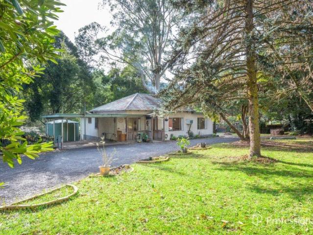 A RARE ACREAGE OFFERING FOR FAMILIES & TRADIES ALIKE