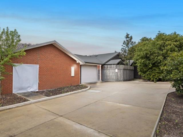 A Rare Bayswater Opportunity with Endless Potential