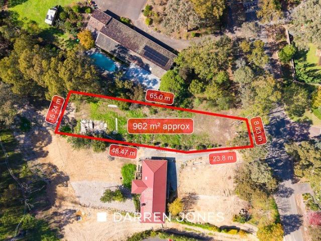 A Rare Blank Canvas in a Prestigious Eltham Pocket