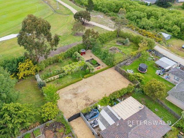 A rare garden estate opportunity in Historic Pontville