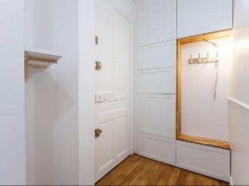 A rare gem! Typical Parisian style 1 living room & 1 bedroom in the heart of the 15th arrondissement, Paris Amsterdam Apartments for Rent