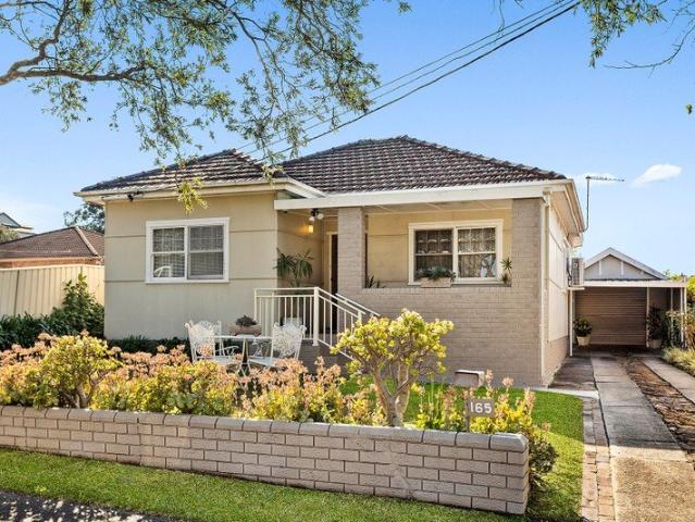 A Rare Greenacre Opportunity Deceased Estate with Unlimited Potential