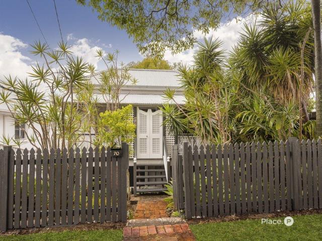 A Rare Dual Access Queenslander with Character, Space & Endless Potential