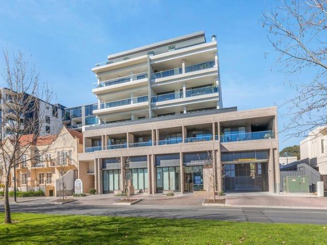 A RARE EXPRESSION OF LUXURY, SPACE AND COSMOPOLITAN LIVING