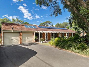 A Rare Family Retreat With a Few Brilliant Extras