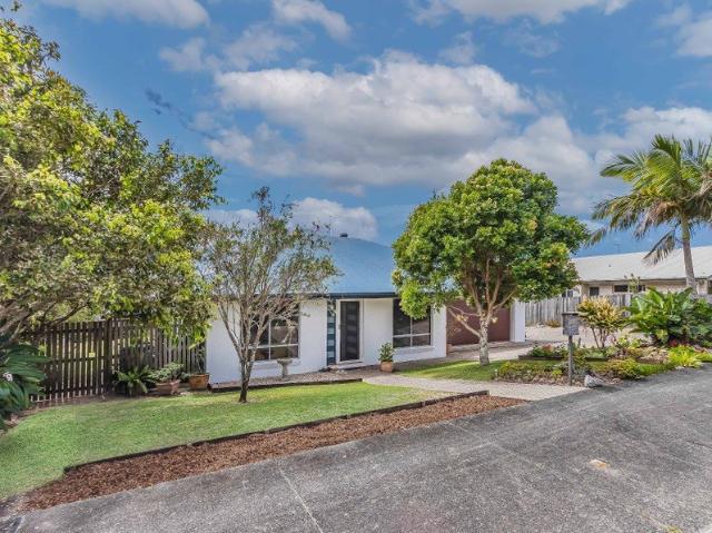 A RARE FIND BLACKROCKS ESTATE, POTTSVILLE