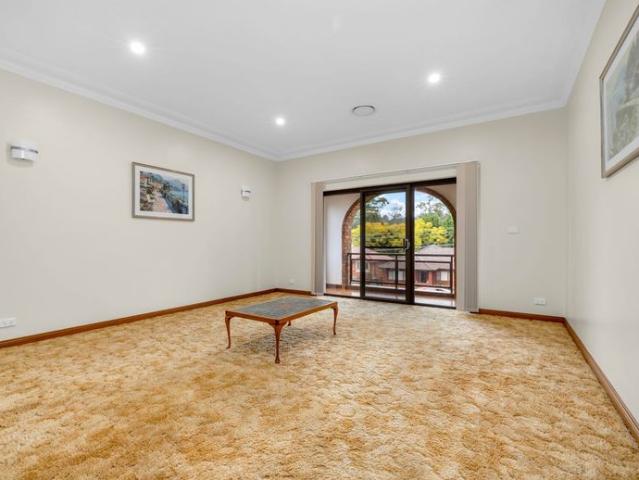 A rare find! Suits extended family with two kitchens and two bathrooms on two levels