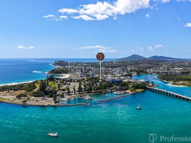 A Rare Full Floor Lifestyle Residence in Parkside Marina