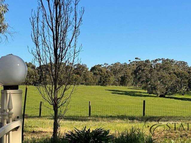 A Rare Hills Estate of Scale, Privacy and Architectural Excellence
