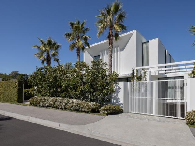 A rare international statement, an uncompromising vision of luxury living