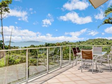 A Rare Jewel in the Heart of the Tropical Paradise that is Mission Beach
