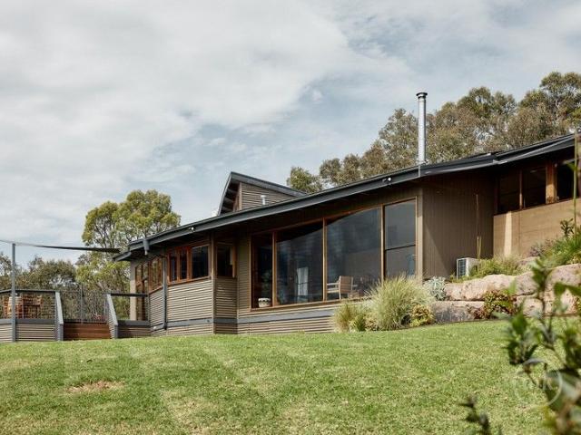 A Rare Jewel With Lifestyle and Equine Appeal