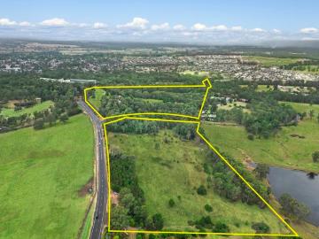 A Rare Offering Along Bells Line of Road | Hillcrest